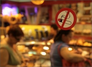 В Болгарии принят закон о запрете курения